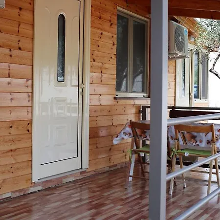 Pensión Freddie' S Bungalows Himare Fshat